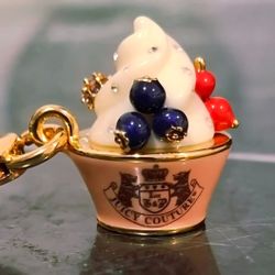 yogurt fruit & cream✨️ charm