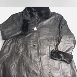 Black genuine leather jacket with fur collar #leatherjacket #biker