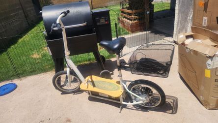 Upgraded Razor EcoSmart Metro electric scooter