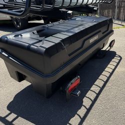 Yakima EXO system W/ Gear locker storage