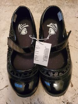 Girls shoes size 2