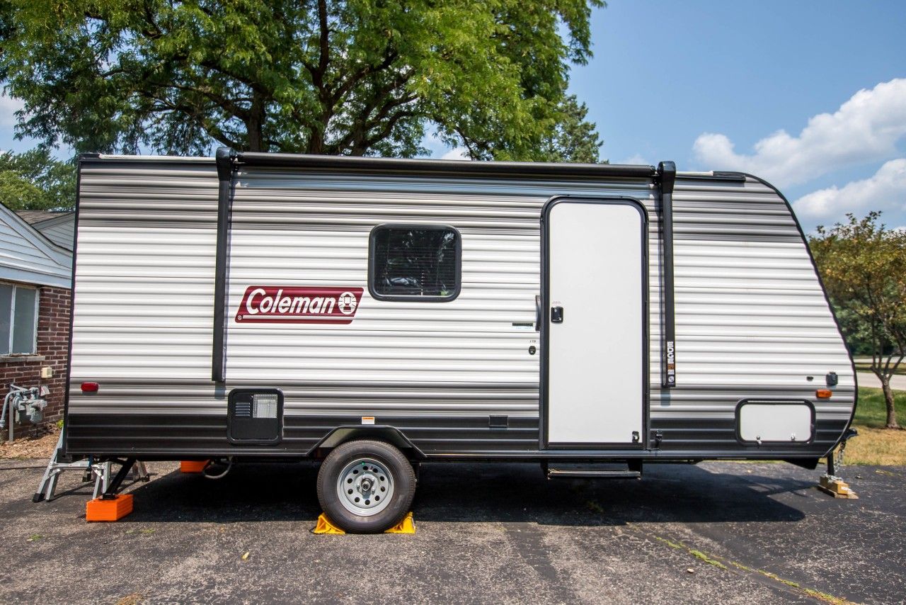 2022 Coleman Lantern 17b