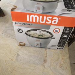Imusa Rice Maker