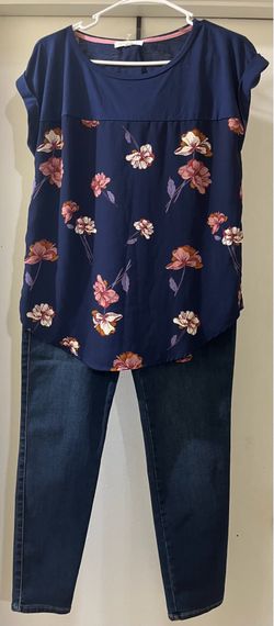Woman’s Fit shirt (M) jeans curvy (11) new