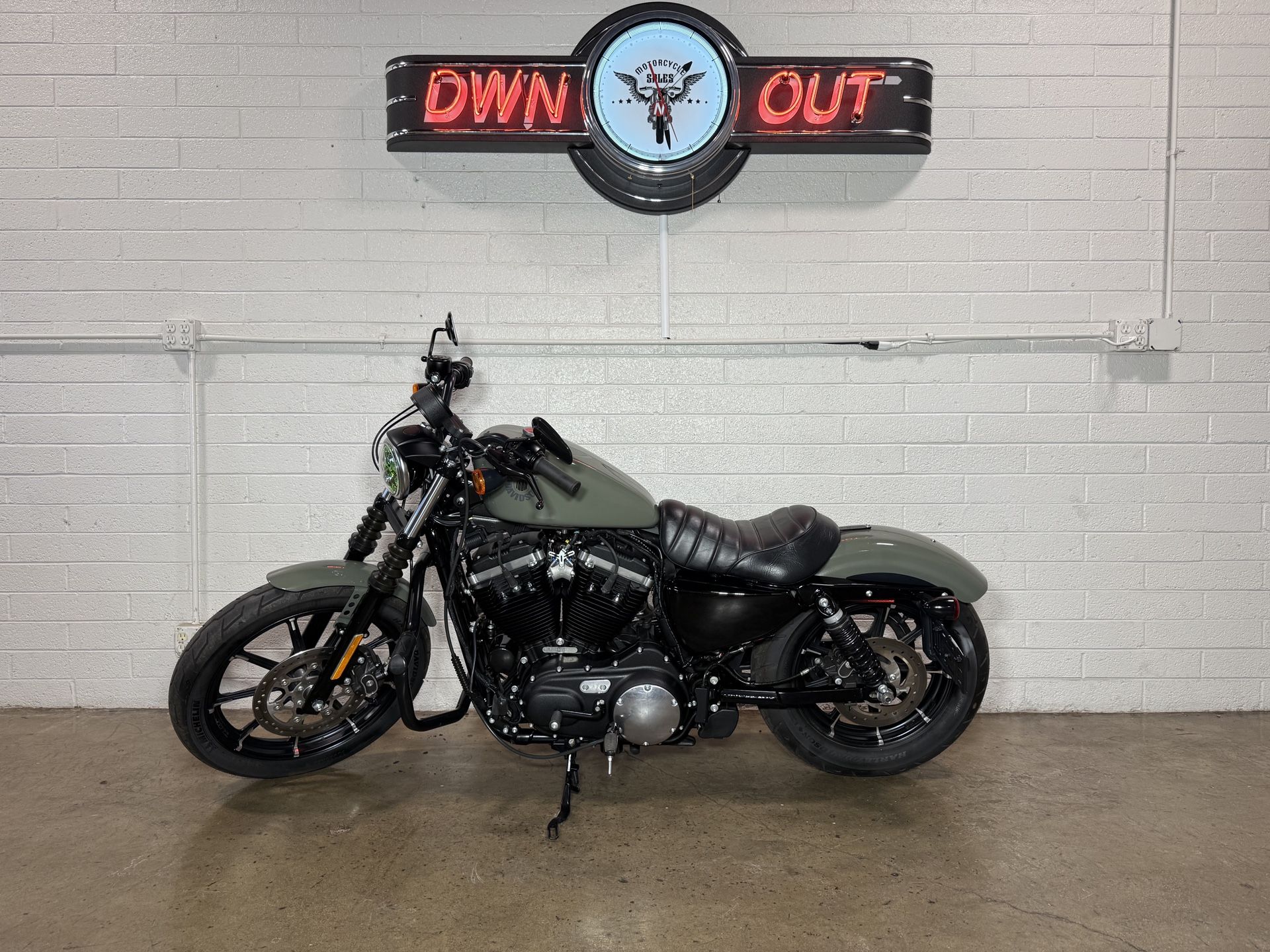 2021 Harley-Davidson Sportster Iron XL883