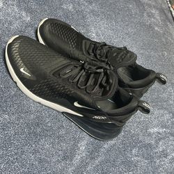 Tennis Shoes Nike 270