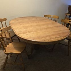 Solid Wood Extendable Pedestal Dining Table, Oval or Round, with 4 Chairs