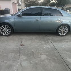2009 Toyota Avalon