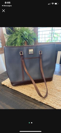 Dooney & Bourke Purse