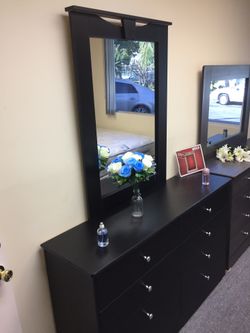 Compressed Wood Dresser 8 with mirror