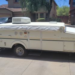 2005 Starcraft Centennial Hi-side