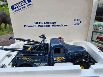 Danbury Mint 1946 Dodge Power Wagon Wrecker