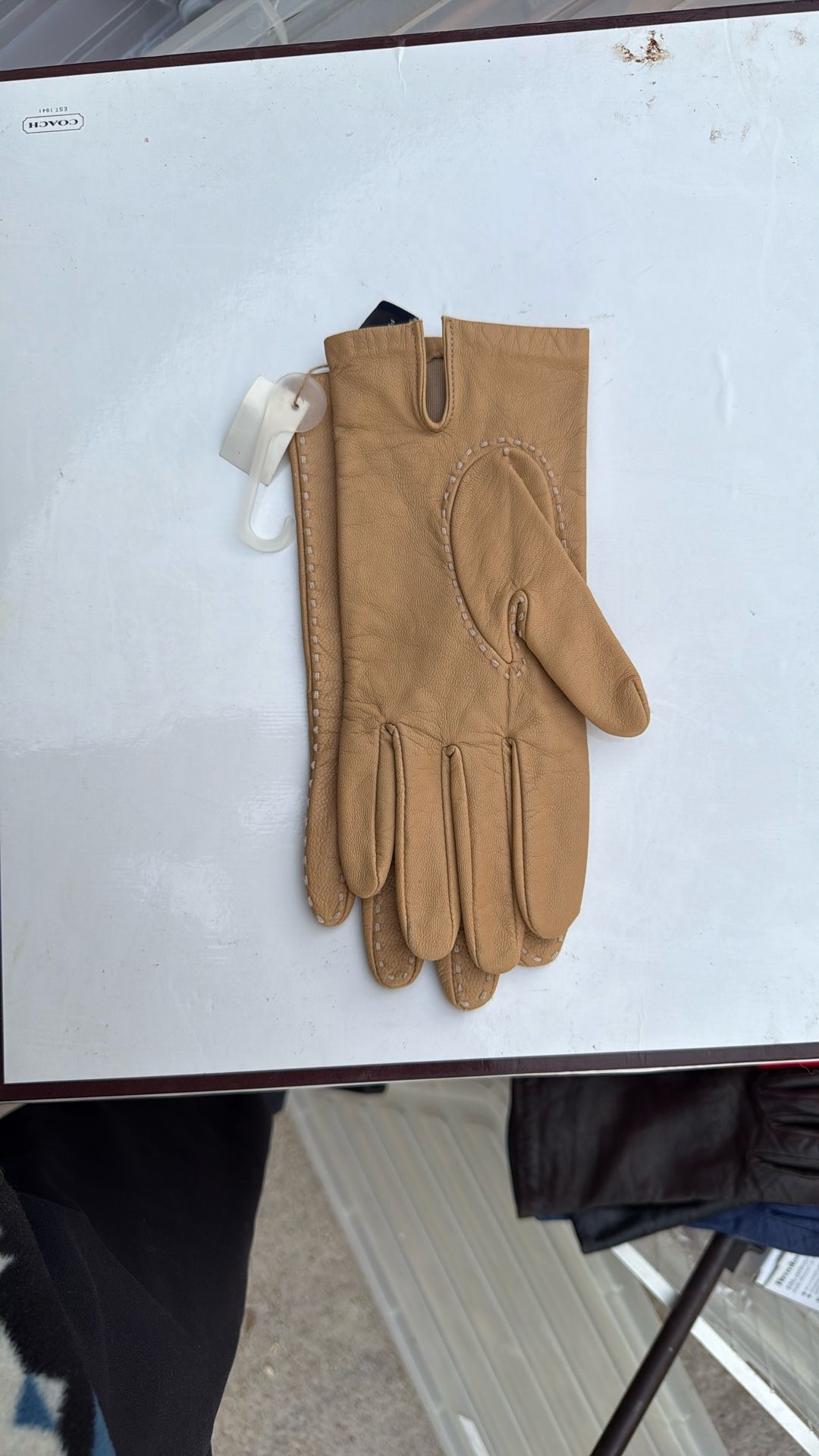 Light Brown Gloves