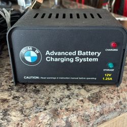 BMW Trikle Charger Battery Tender