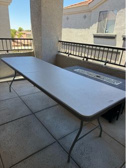 8 foot foldable table