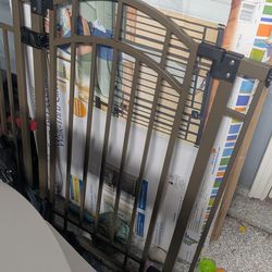 Summer Infant Extra Tall & Wide Safety Pet and Baby Gate, 29.5"-53" Wide, 38" Tall