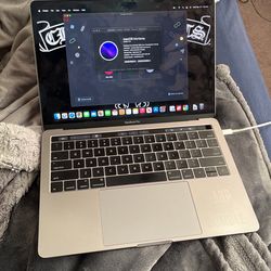 Macbook Pro 2016 W/ Touchbar