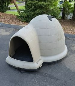 Petmate Large Dog House Outdoor Weatherproof - Indigo Igloo Dog House, Made in USA, for Large Dogs 50 to 90 pounds,