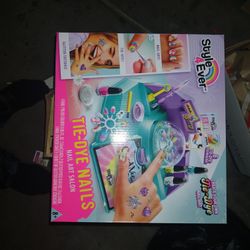 Style 4 EVER ( Tie Die Nail Salon)