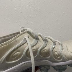 White Vapor Maxes