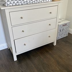IKEA dresser (Price Is Not Negotiable)
