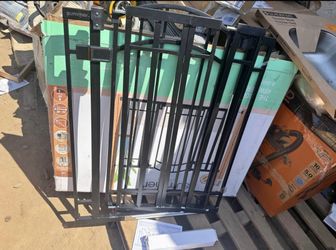 INGENUITY The Doorway 48W Series Pet and Baby Gate, Pressure or Hardware Mounted Auto Close Door Bla