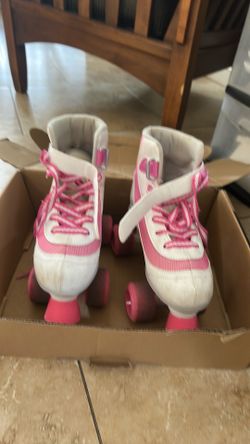 Roller derby skates size 4 and helmet