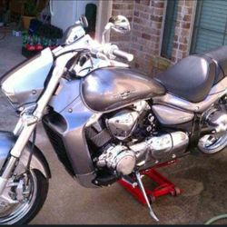 2009 Suzuki M109
