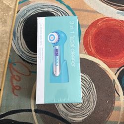 Facial Cleansing Brush