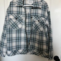 Women’s Jackets & Flannel Hoodie