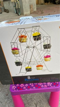 Cupcake holders