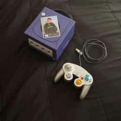 Purple GameCube (Works I Just Don’t Have The Cords) 