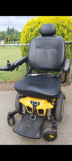 Power wheelchair