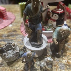Vintage Asian  Figurne 5 Piece Set