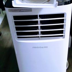 Air Conditioner 8000 BTU 3 In 1 Portable/Window/Dehumidifier $275 Frigidaire Brand, Like New No Remote 