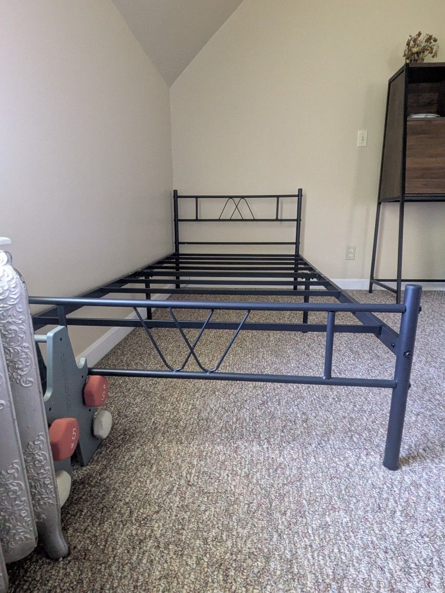Twin Frame
