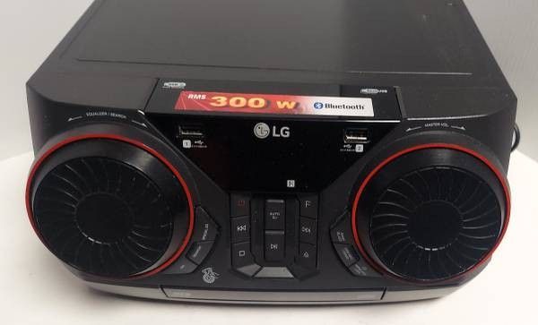 LG XBOOM 300W Hi-Fi Shelf System with Blue Tooth