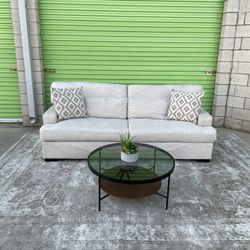 *Free Delivery* Modern Couch Sofa 3 Seater 