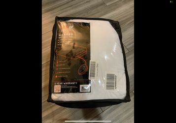 Heated mattress pad with 2 independent controls (king)