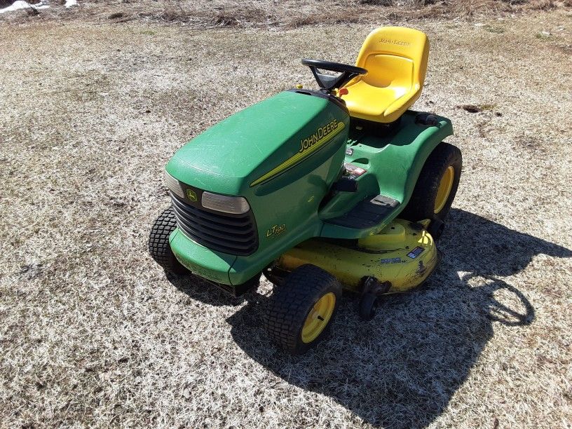 John Deere LT190 - 48" Cut