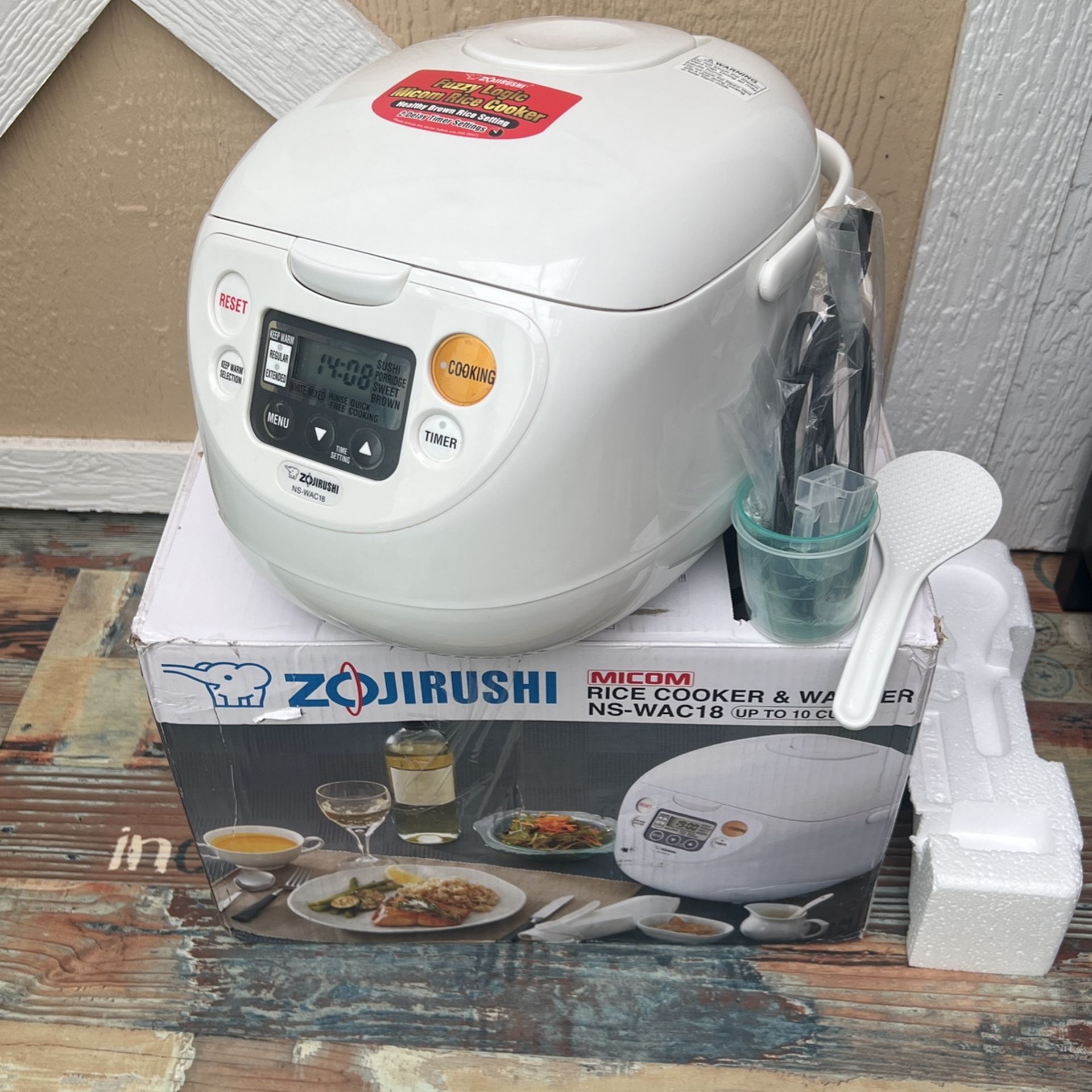 Zojirushi NS-WAC18 10-Cup (Uncooked) Micom Rice Cooker and Warmer