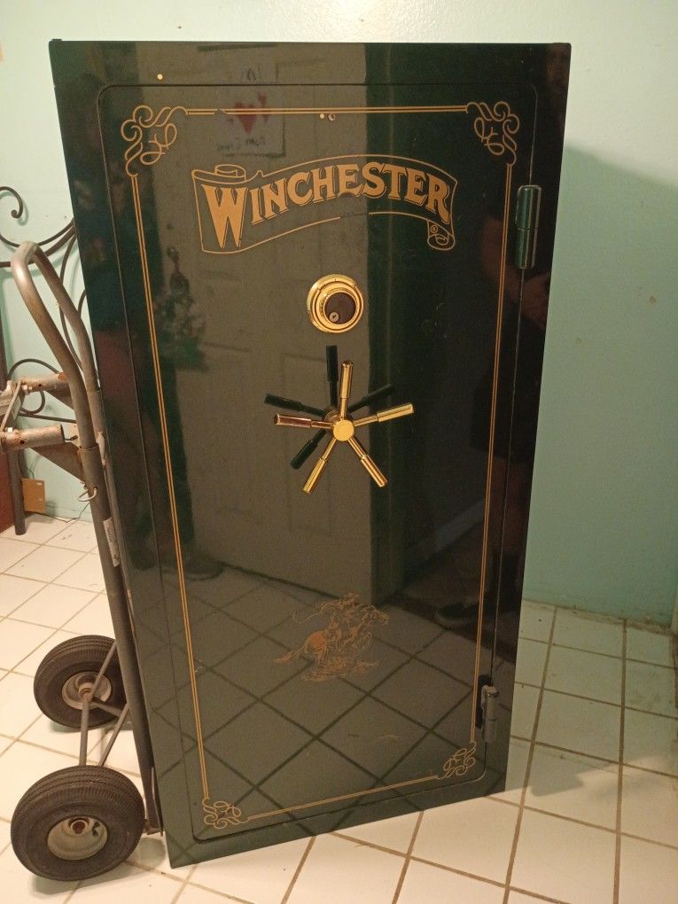 Winchester gun safe