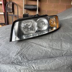 Audi A4 Avant Headlight 