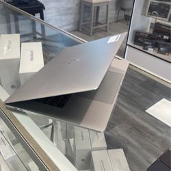 2018 15”MacBook Pro I7 32gb Ram 512 Ssd 