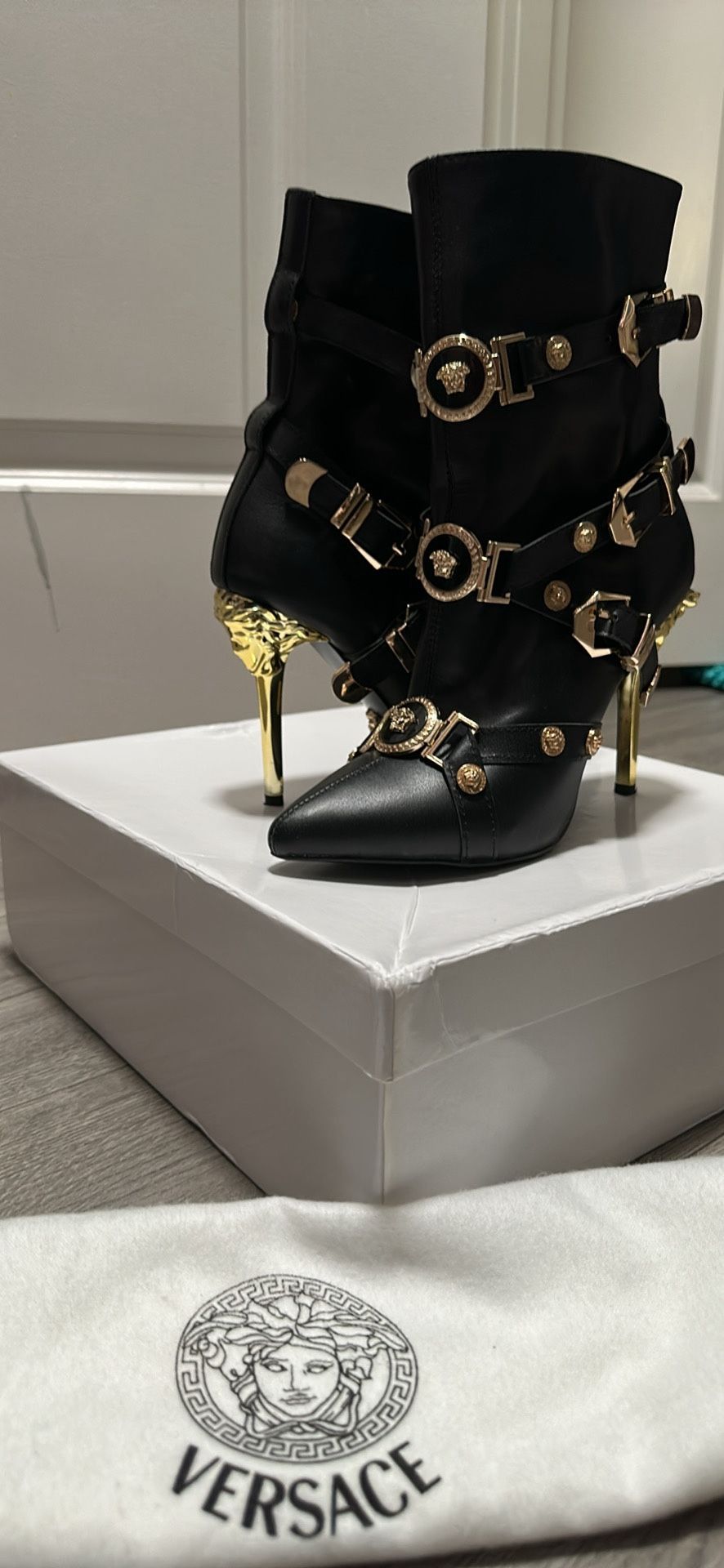 Size 37 Shose