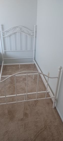 Twin bed frame I have 2 bed