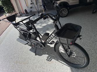Radio Flyer Via E-Bike