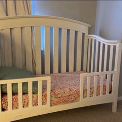 Free( Baby Crib) (pickup In Escondido)  Yes Still Available  