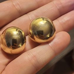 Large Nice Heavy 14 K Solid Gold Earrings Just 400