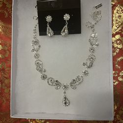 White Diamond Necklese And Earring Set